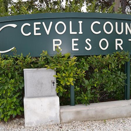 Cevoli Country Resort Lari Exterior photo