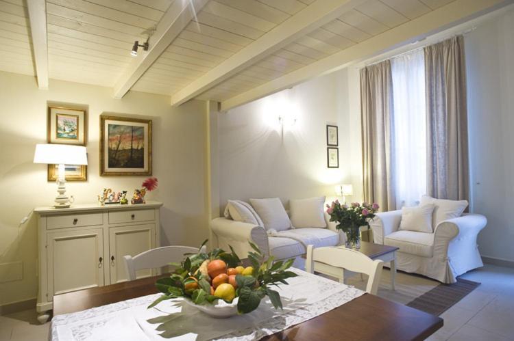 Cevoli Country Resort Lari Exterior photo
