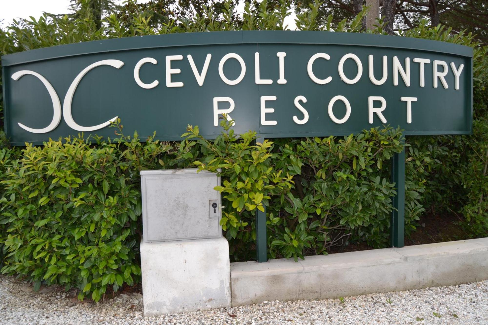 Cevoli Country Resort Lari Exterior photo