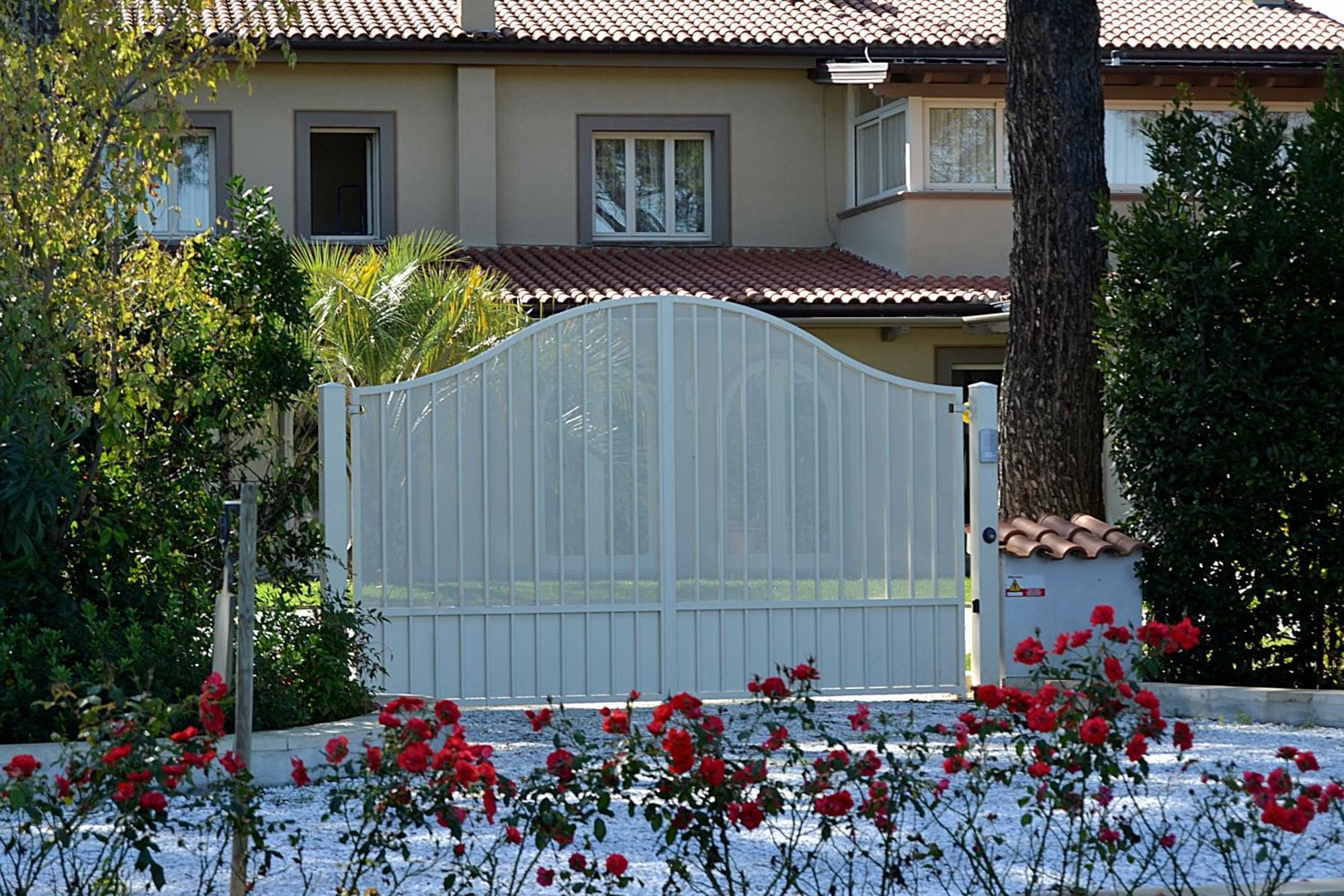 Cevoli Country Resort Lari Exterior photo