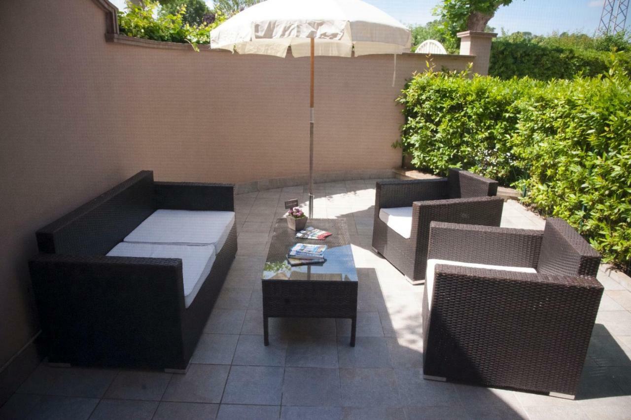 Cevoli Country Resort Lari Exterior photo